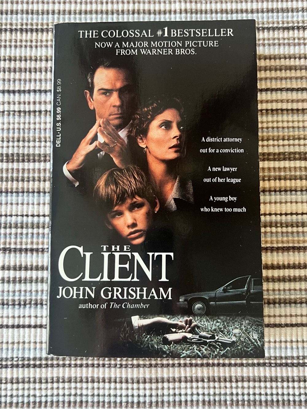 Paperback Book ~ The Client By: John Grisham